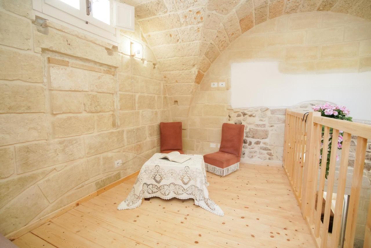 Dimora La Fuga Bed & Breakfast Zollino Екстериор снимка