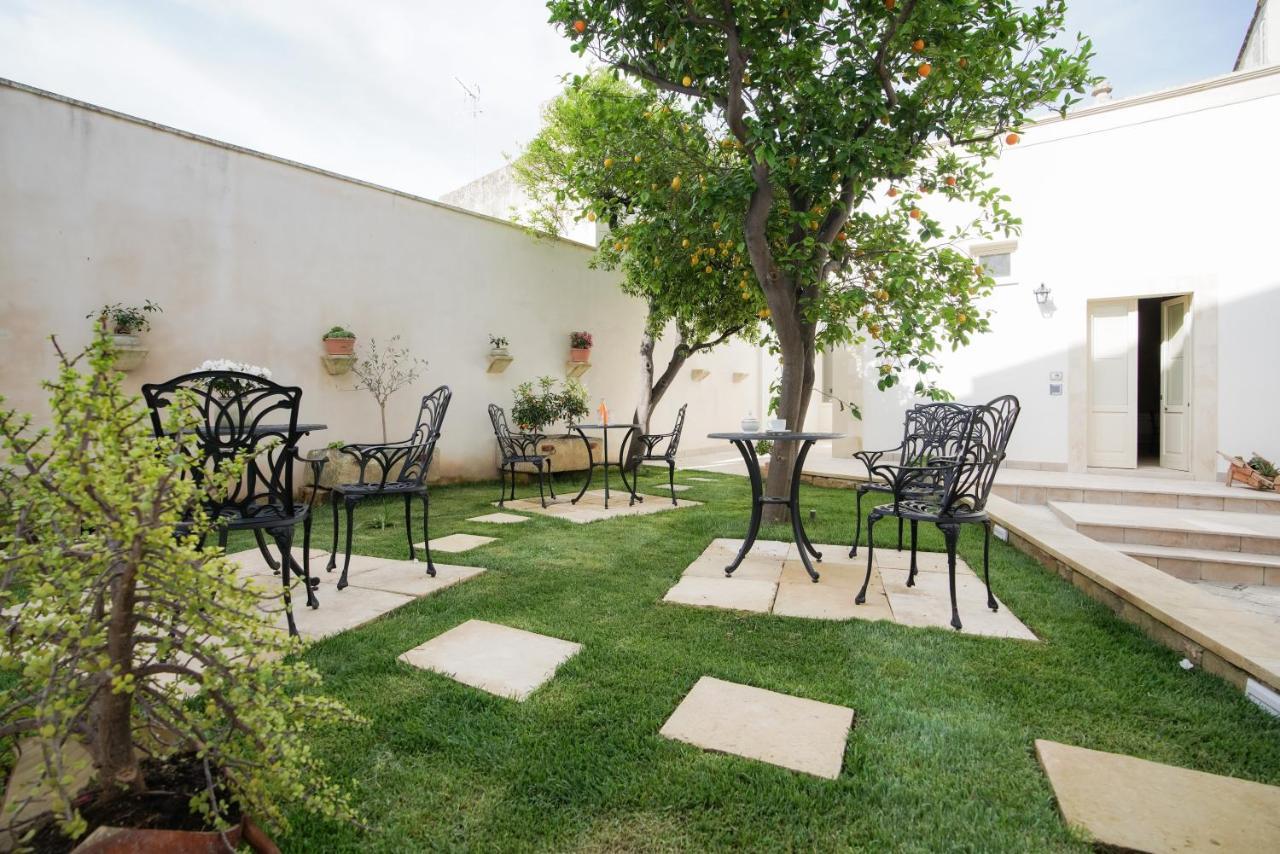 Dimora La Fuga Bed & Breakfast Zollino Екстериор снимка